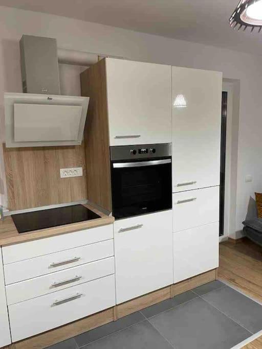 5 Dream Apartment 5 Cu Parcare Privata Oradea Zewnętrze zdjęcie